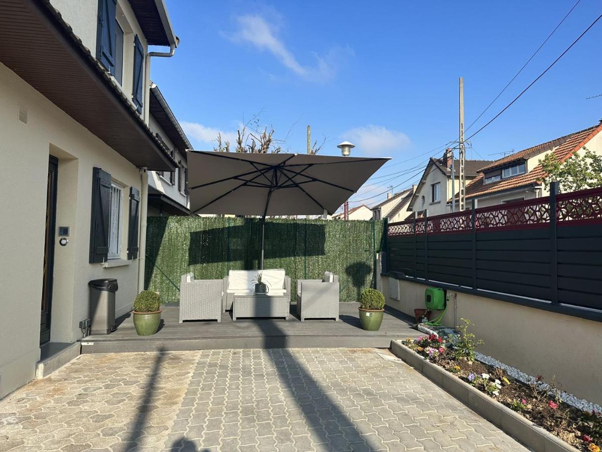 Chambre Pour 2 Personnes Avec Lit Separe Dans La Banlieue Parisienne Бонди Экстерьер фото